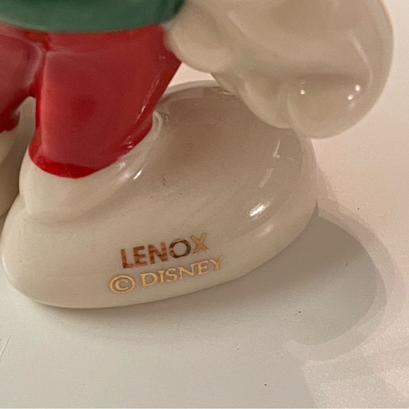 Mickey Christmas  Ornament - Picture 3 of 7